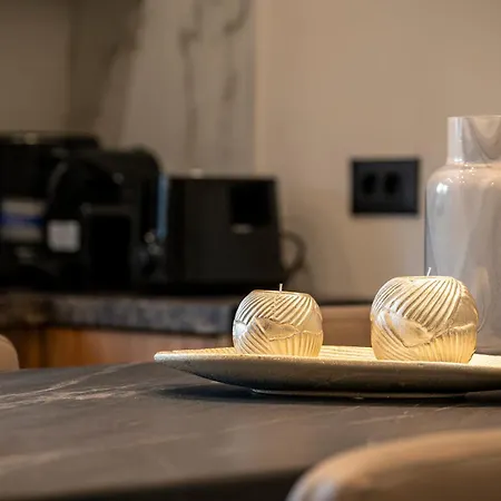 The Neptunian Apartment