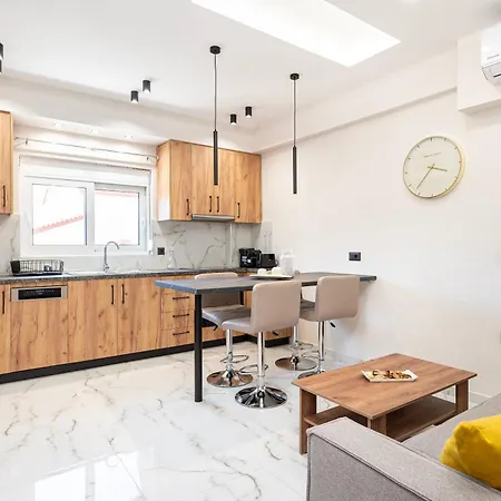 The Neptunian Apartment