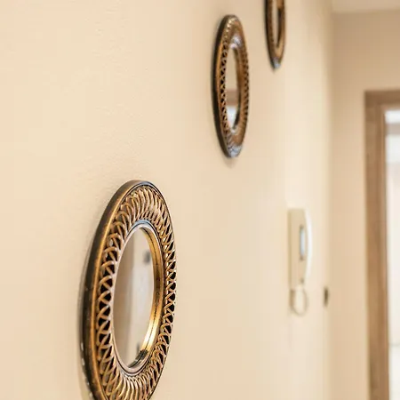 The Neptunian Apartment *